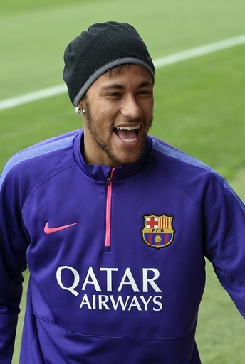 ネイマールの父親、脱税疑惑のバルセロナを擁護