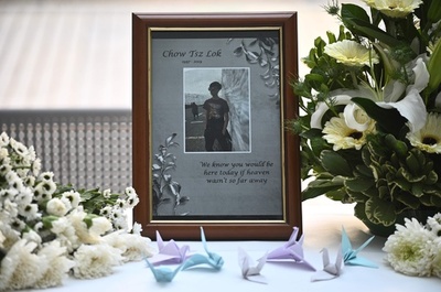 香港デモで大学生が死亡、衝突現場の駐車場ビルから転落