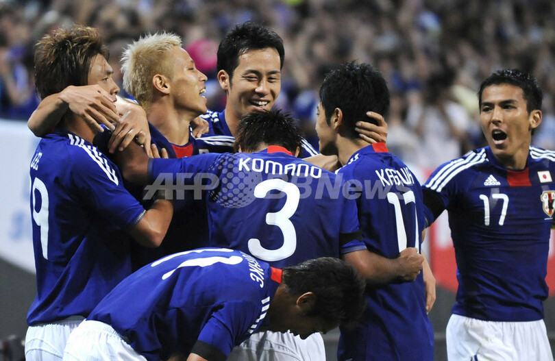 日本 韓国に3 0で快勝 サッカー国際親善試合 写真25枚 国際ニュース Afpbb News