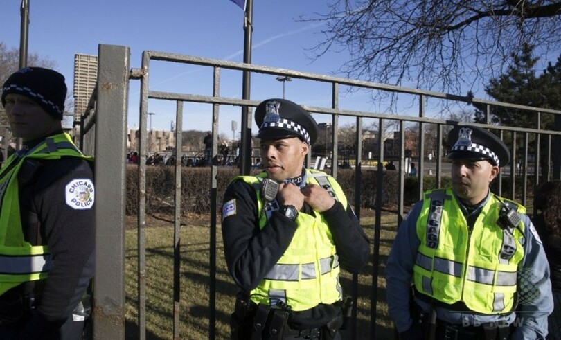 トランプ氏の選挙集会で小競り合い、集会は延期に 米シカゴ