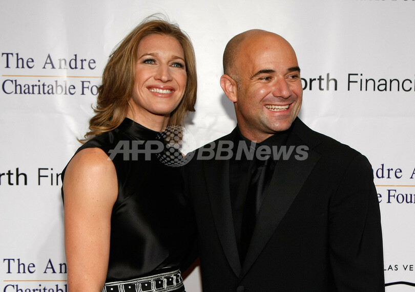 アンドレ・アガシ・チャリティ基金主催の慈善コンサート、著名人が多数出席