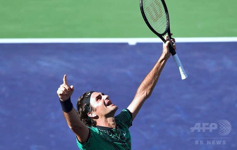 フェデラーが5度目のBNPパリバOP優勝、同胞ワウリンカを破る