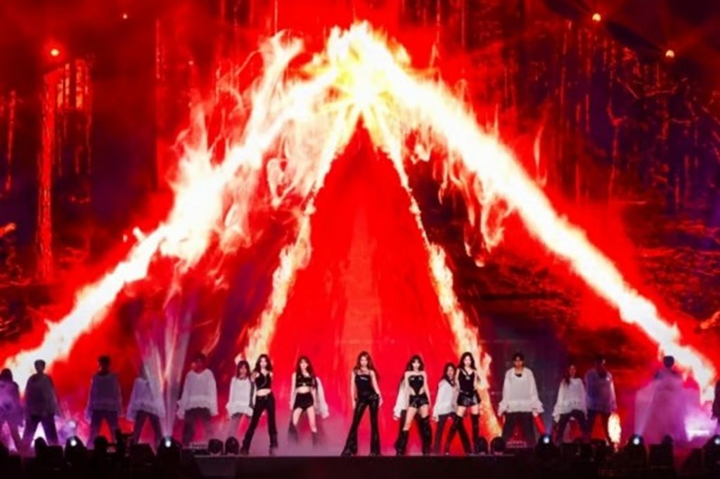 LE SSERAFIM、11月に初の東京ドーム公演決定 写真枚 国際ニュース