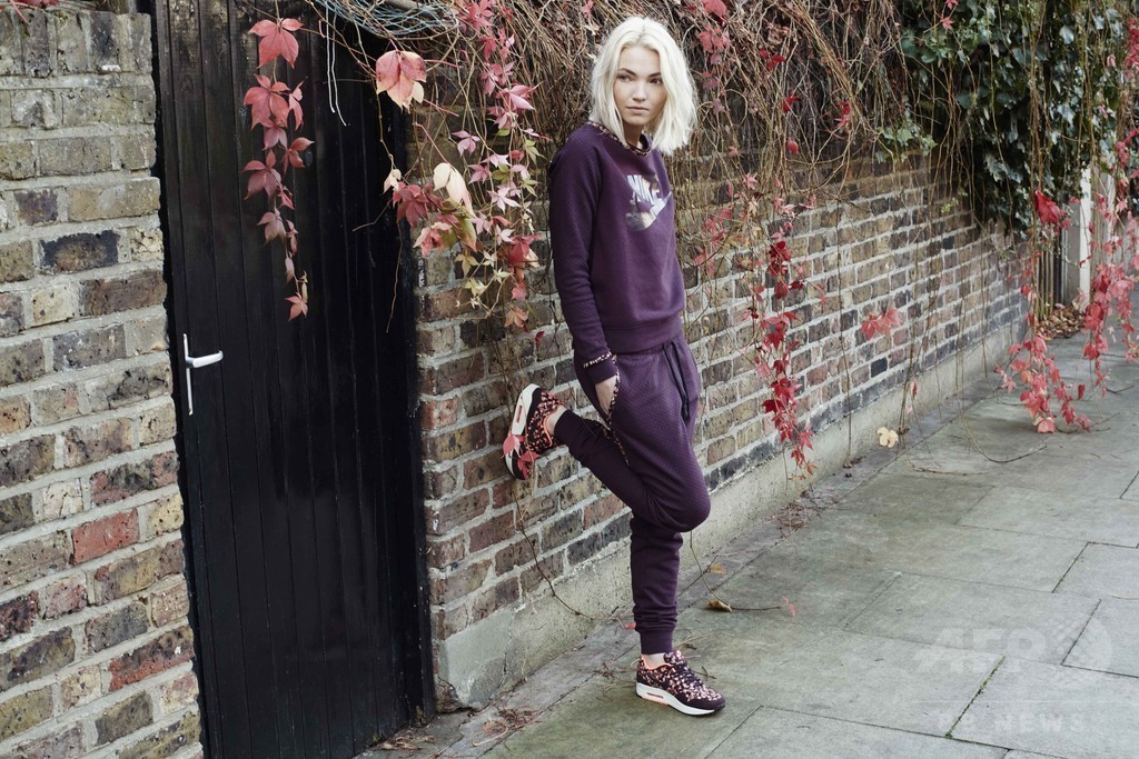 ナイキ×リバティ、カスタムプリント採用した新作