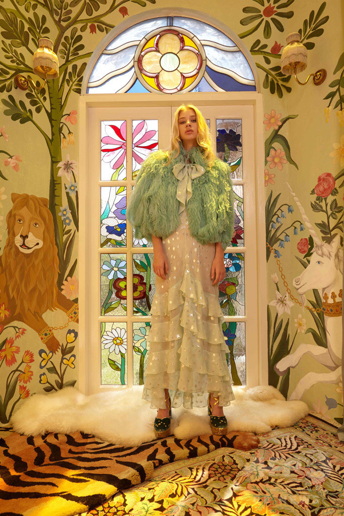 「スレトシス」ポップアップを伊勢丹新宿店にオープン