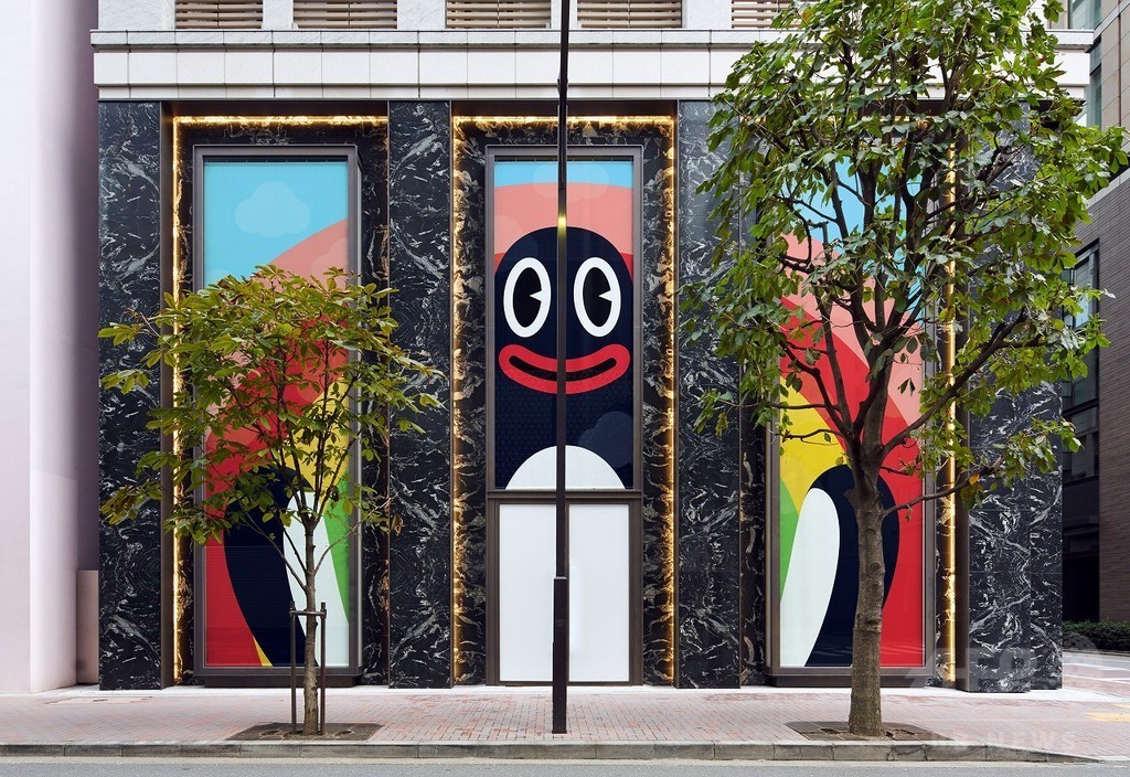 「モンクレール 銀座」が24日オープン、世界先行限定発売アイテムも