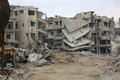 シリアの首都ダマスカス近郊の東グータで、反体制派が撤退した後のハラスタの町（2018年3月30日撮影）。(c) AFP PHOTO