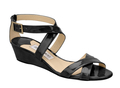 「ジミー チュウ（JIMMY CHOO）」のシューズ・コレクション「CHOO 24:7」の「CONNOR」。（c）JIMMY CHOO