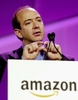 米ニューヨーク（New York）で開かれたPC Expoでスピーチする米アマゾン・ドットコム（Amazon.com）のジェフ・ベゾス（%%Jeff Bezos）CEO（2000年6月28日撮影）。(c)AFP/Henny Ray ABRAMS