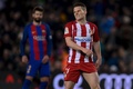 サッカースペイン国王杯準決勝第2戦、FCバルセロナ対アトレティコ・マドリード。PKをミスして落胆するアトレティコ・マドリードのケヴィン・ガメイロ（2017年2月7日撮影）。(c)AFP/Josep Lago