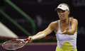 女子テニス、カタール・トータル・オープン（Qatar Total Open 2013）は15日、カタールのドーハ（Doha）でシングルス準々決勝が行われ、大会第10シードのカロリーネ・ボズニアツキ（Caroline Wozniacki、デンマーク）は2-6、5-7で第4シードのアニエスカ・ラドワンスカ（Agnieszka Radwanska、ポーランド）に敗れた。

試合中、険しい表情を見せるカロリーネ・ボズニアツキ（2013年2月15日撮影）。(c)AFP/AL-WATAN DOHA/KARIM JAAFAR