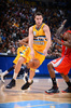 12-13NBAは1日、各地で試合が行われ、ロサンゼルス・クリッパーズ（Los Angeles Clippers）は78-92でデンバー・ナゲッツ（Denver Nuggets）に敗れ、2013年最初の試合で連勝は17で止まった。

ドライブを仕掛けるデンバー・ナゲッツのダニロ・ガリナーリ（Danilo Gallinari、2013年1月1日撮影）。(c)AFP/Getty Images/NBAE/Garrett W. Ellwood