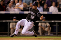 6回に松井稼頭央の放った犠牲フライでホームに生還するロッキーズの%%Seth Smith%%。(c)AFP/Getty Images Doug Pensinger