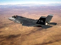 2003年2月22日、シンガポールはアジアで初めて米国が主導する統合打撃戦闘機（Joint Strike Fighter、JSF）計画に参加する意図があることを示す文書に署名したと発表した。写真は、ロッキード・マーチンがシンガポール国防省を通じて提供したF35の写真（撮影日、撮影場所不明、2003年2月22日提供）。(c)AFP/LOCKHEED MARTIN
