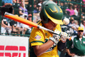 第67回リトルリーグ世界選手権大会（2013 Little League World Series）は25日、米ペンシルベニア（Pennsylvania）州ウィリアムズポート（Willamsport）で決勝が行われ、日本代表の武蔵府中（Musashi Fuchu）が6-4で米国代表のカリフォルニア（California）州チュラビスタ（Chula Vista）に勝利し、世界一に輝いた。

死球を受けた米国代表のジャンカルロ・コルテッツ（Giancarlo Cortez、2013年8月25日撮影）。(c)AFP/Getty Images/Rob Carr
