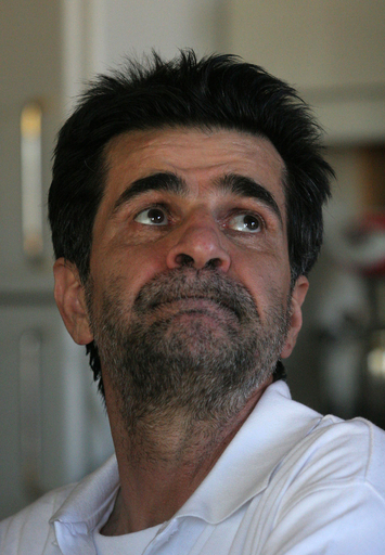 イランで拘束の映画監督、保釈される