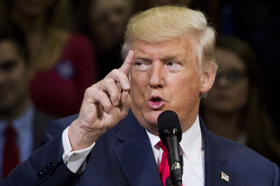 トランプ氏発言は「性的暴行」 米政府が非難