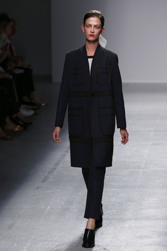 『ブルージャスミン』からインスパイア、「ヴェロニク・ルロワ」15年春夏