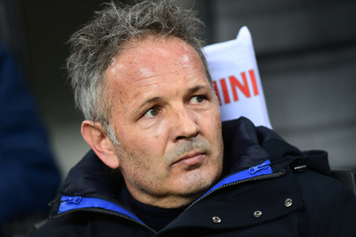 白血病のボローニャ監督が開幕戦で指揮、所属選手も「本当に驚いた」