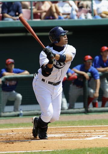 岩村 フィリーズ戦で3打数1安打を記録