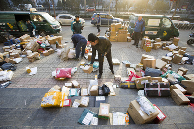 中国で急成長の宅配便業界に対し「資材の減量を」 国家郵政局