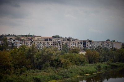 奪還した都市の写真公開 ウクライナ大統領府