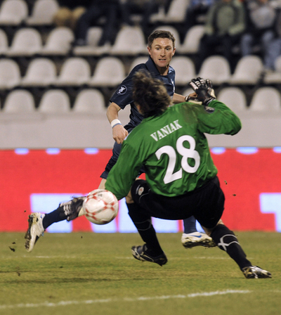 トッテナム アウェーでスラビア・プラハを降す