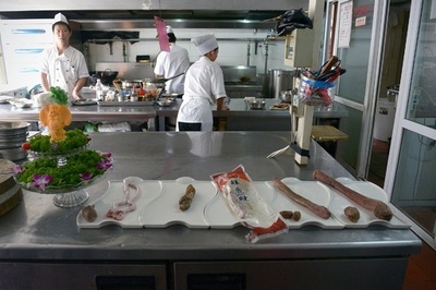 北京の絶倫料理、動物のペニス鍋