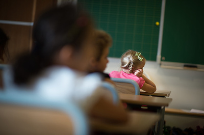 子どもの貧困、脳の発達に影響 米研究