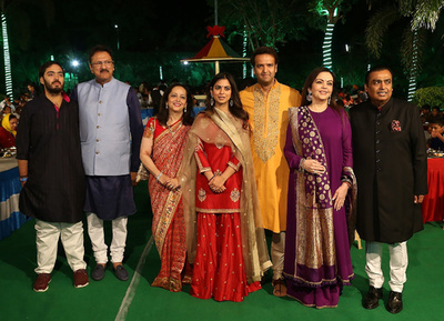 インド大富豪の一人娘が超豪華結婚式、宴会ではビヨンセやヒラリー氏ら登場