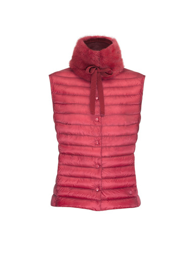 「モンクレール」ブランド史上最軽量アウター登場