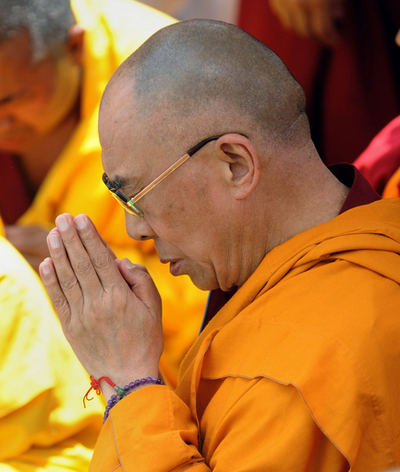 台風被災地訪問のダライ・ラマ14世、台湾の民主主義を称賛