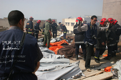 従業員を閉じ込めていた経営者親子を逮捕、マットレス工場火災