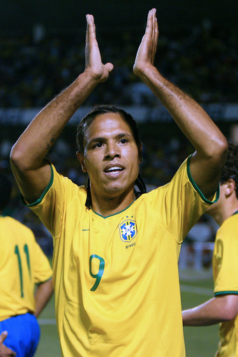 ブラジル ペルーに快勝し2位浮上、W杯予選