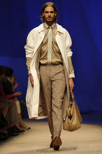 ＜12年春夏ミラノ・メンズコレクション＞エトロ