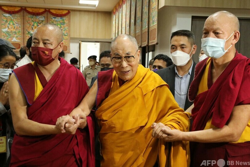 ダライ・ラマ、87歳に 各地でお祝い