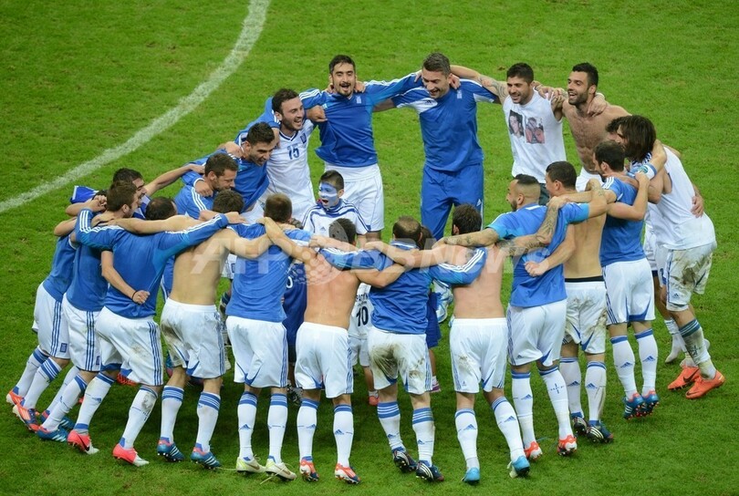 ギリシャが準々決勝進出、ロシアは敗退 サッカー欧州選手権