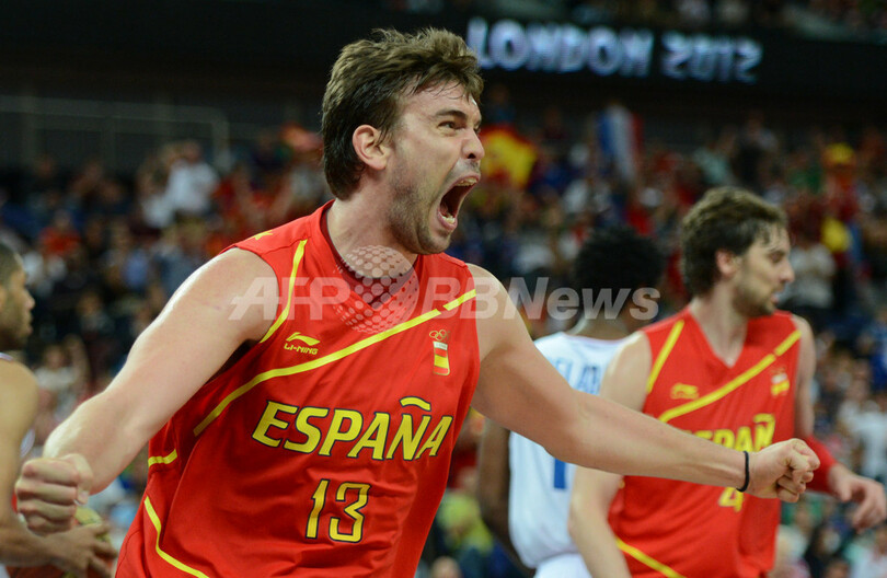 スペイン、フランスを破りロシアとの準決勝へ