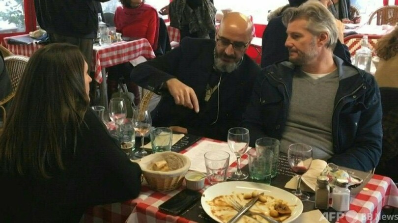 仏ニースの料理店、コロナ規制に抵抗し100人招いて昼食会 一時拘束