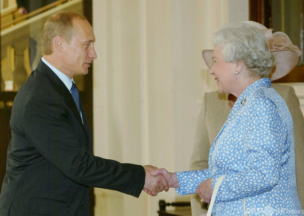 エリザベス女王は「世界が権威認めた」 プーチン氏が弔意 写真7枚 国際
