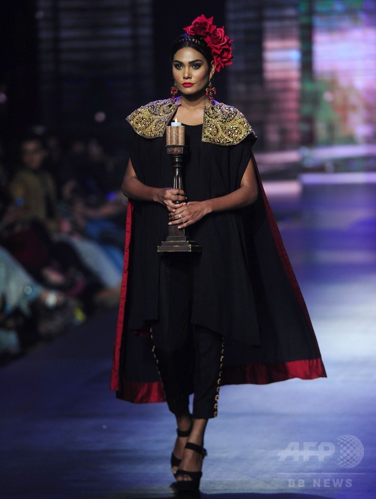 カラチでブライダル・クチュール・ファッションウィーク2016開催