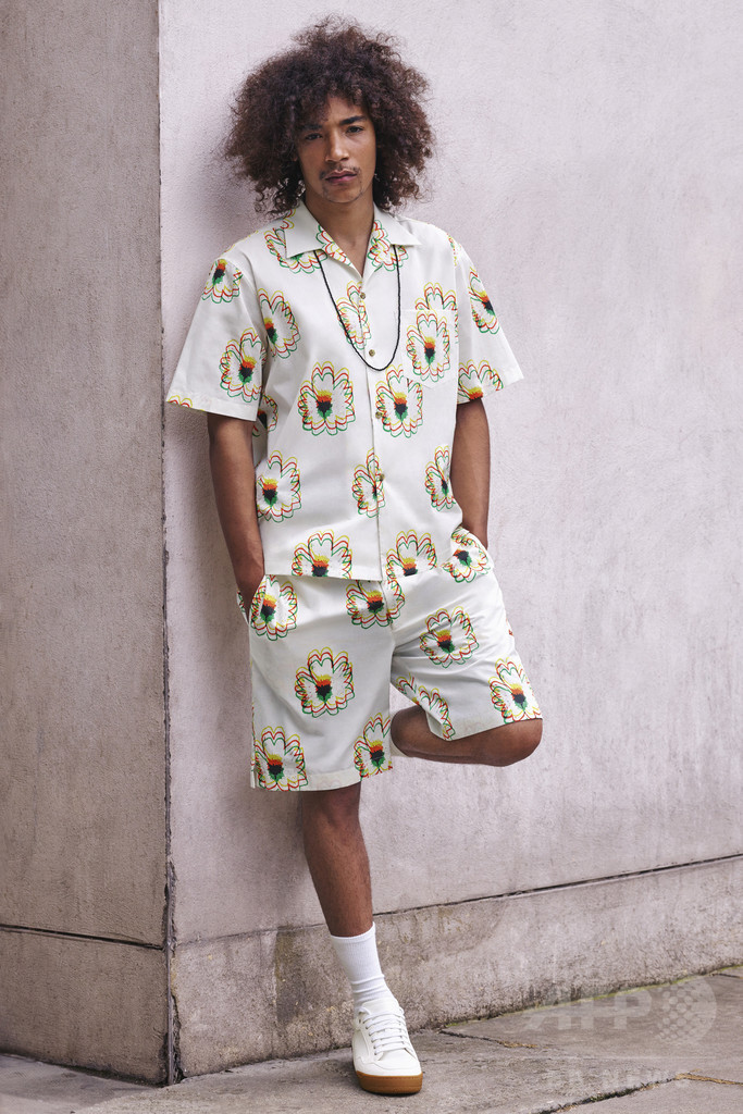 「ステラ マッカートニ」ブランド初のメンズ＆ウィメンズ、アビー・ロード・スタジオで発表