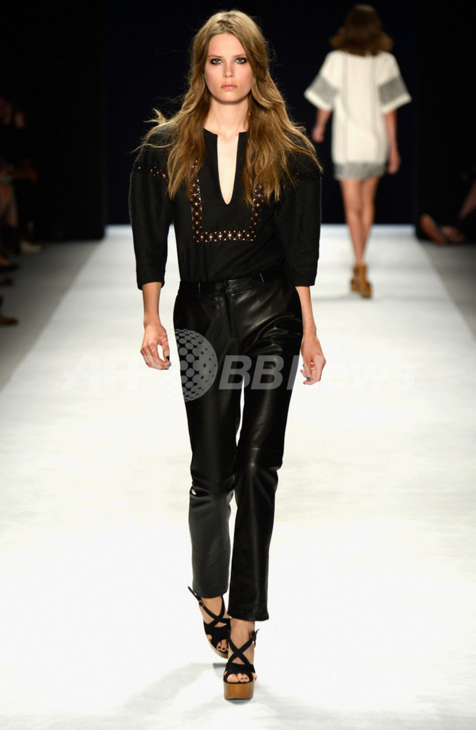 ＜14年春夏NYコレクション＞ジル・スチュアート