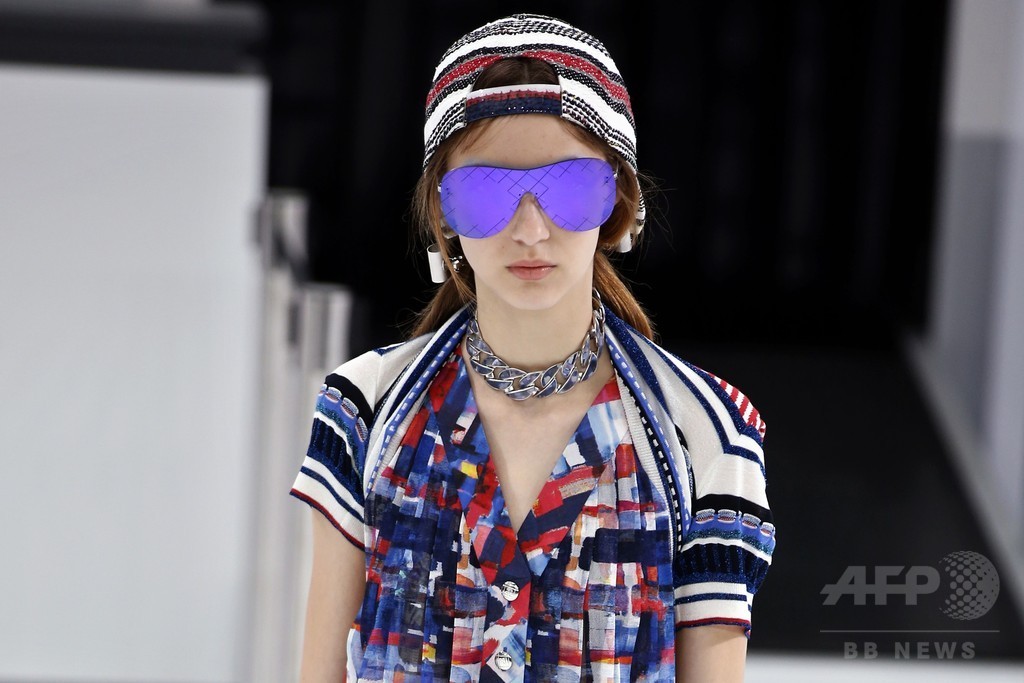 「シャネル」16年春夏コレクション