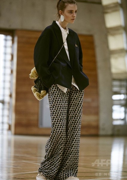 「ビューティフルピープル」クラシックアイテムから構成した新ライン登場