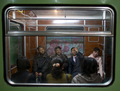北朝鮮の首都・平壌（Pyongyang）市、平壌地下鉄の復興（Puhung）駅。平壌地下鉄は故金日成（キム・イルソン、Kim Il-Sung）体制下の1969～1972年に開通。地下110メートル付近を走り、世界で最も地中深くにある地下鉄とされる。15日は、故金日成主席の生誕100年にあたる（2012年4月14日撮影）。(c)AFP/Ed Jones