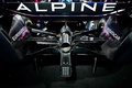 フォーミュラワン（F1、F1世界選手権）のアルピーヌが発表した2024年シーズンの新車「A524」（2024年2月7日撮影）。(c)Ben Stansall / AFP
