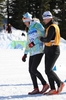 2010年%%バンクーバー冬季五輪%%、クロスカントリースキー女子個人スプリント決勝。支えられて表彰台から降りる3位のペトラ・マジッチ（%%Petra Majdic%%）。（2010年2月17日撮影）(c)AFP/DON EMMERT