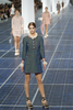 フランス・パリ市内で発表された｢シャネル（CHANEL）｣13年春夏コレクション（2012年10月2日撮影）。(c)AFP/PATRICK KOVARIK