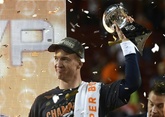 NFL史上最高のQBマニングが現役引退へ スーパーボウル制覇で有終の美
